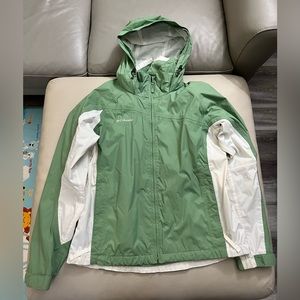 NWOT - Columbia Women’s Rain Jacket - Size M